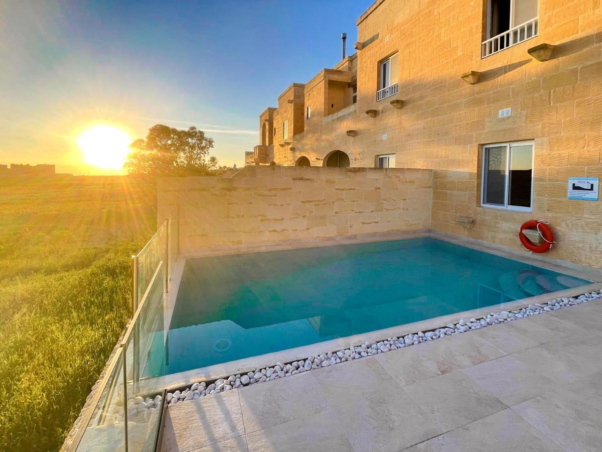 Inni Holiday Home With Infinity Pool Gharb  Exterior photo